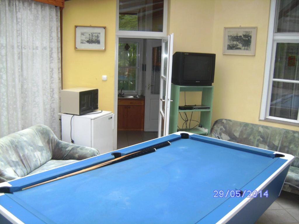 Szemesi Villa Balatonszarszo Rum bild